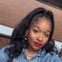 Kishia Ward | Entrepreneur & Traveler profile picture