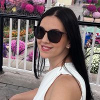 Artemis | MD & Skincare Lover profile picture