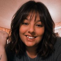 Angie Fracheur profile picture