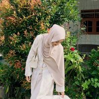Dewi Safira profile picture