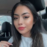 Holly Lozano profile picture