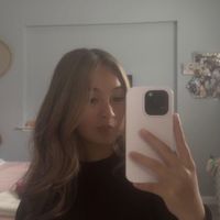 Chloe Villalobos profile picture