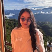 Leslie Claire profile picture