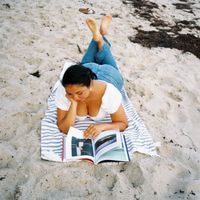 @softlivingwithale profile picture