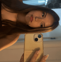 leonora b profile picture