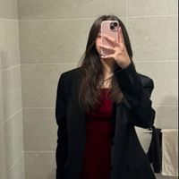 Andrea Valentina Ionescu profile picture
