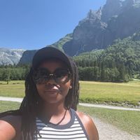 Elizabeth W profile picture