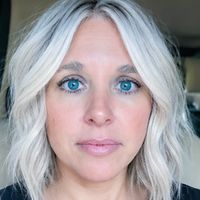 Leah IRL profile picture
