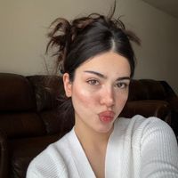 Aila Avelle profile picture