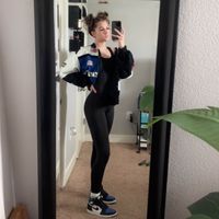 ﾒ profile picture