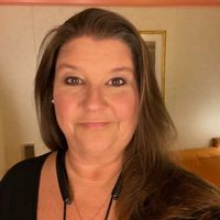 Shelbie Huggins profile picture