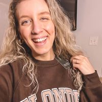 Courtney Hart profile picture