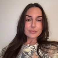 Ashley Champ profile picture