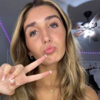 Krysta Lynne profile picture