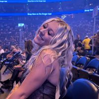 Nicole Phillips profile picture