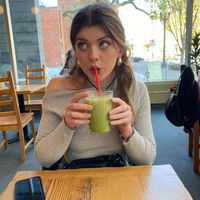Astrid June profile picture