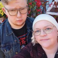 Bethany west profile picture