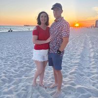 Holly Barnard profile picture