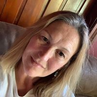 Pamela's_FMWORLD perfumes and more profile picture