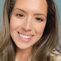 Monique Lawry profile picture