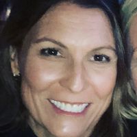 Laura maddox profile picture