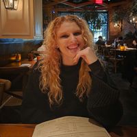 Renee profile picture