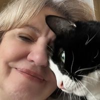 E Susan Miller | Ten Cats Four Dogs profile picture