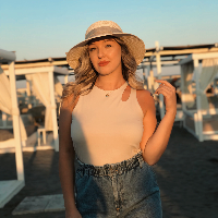 Nejla M profile picture