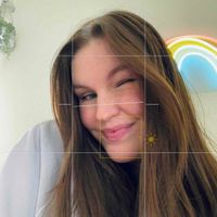 Sam 🌷 profile picture