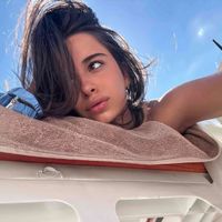 Una profile picture