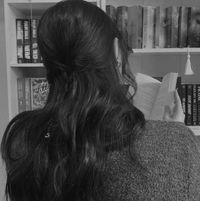 Lara profile picture