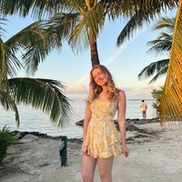 Elizabeth Ludlow profile picture