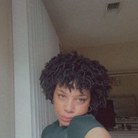 Rayanni Hollinger profile picture