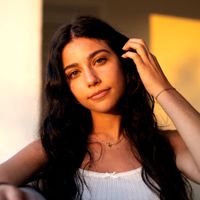 Laura profile picture