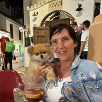 Bizmom profile picture