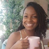 Thandeka Maynard profile picture