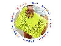 The Yellow Handbag profile picture