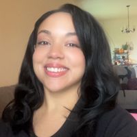 Stesha DeRouen profile picture