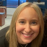 Debbie H profile picture