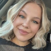 Theresa St Peter profile picture