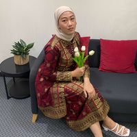 Luhuri Prasasti profile picture
