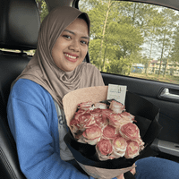anisa kartikadewi profile picture