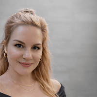 Olivia Williams profile picture