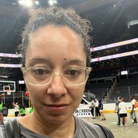 Katie derosa profile picture