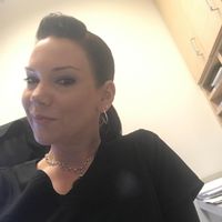 Lora Perisino profile picture