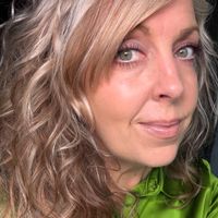 Kristy Doschades profile picture
