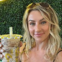 Katie Volynets profile picture