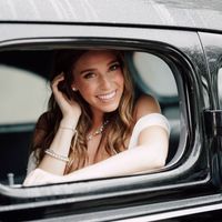 Neela Podolsky profile picture