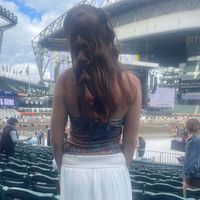 Hailey King profile picture