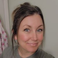 Danielle Crum profile picture
